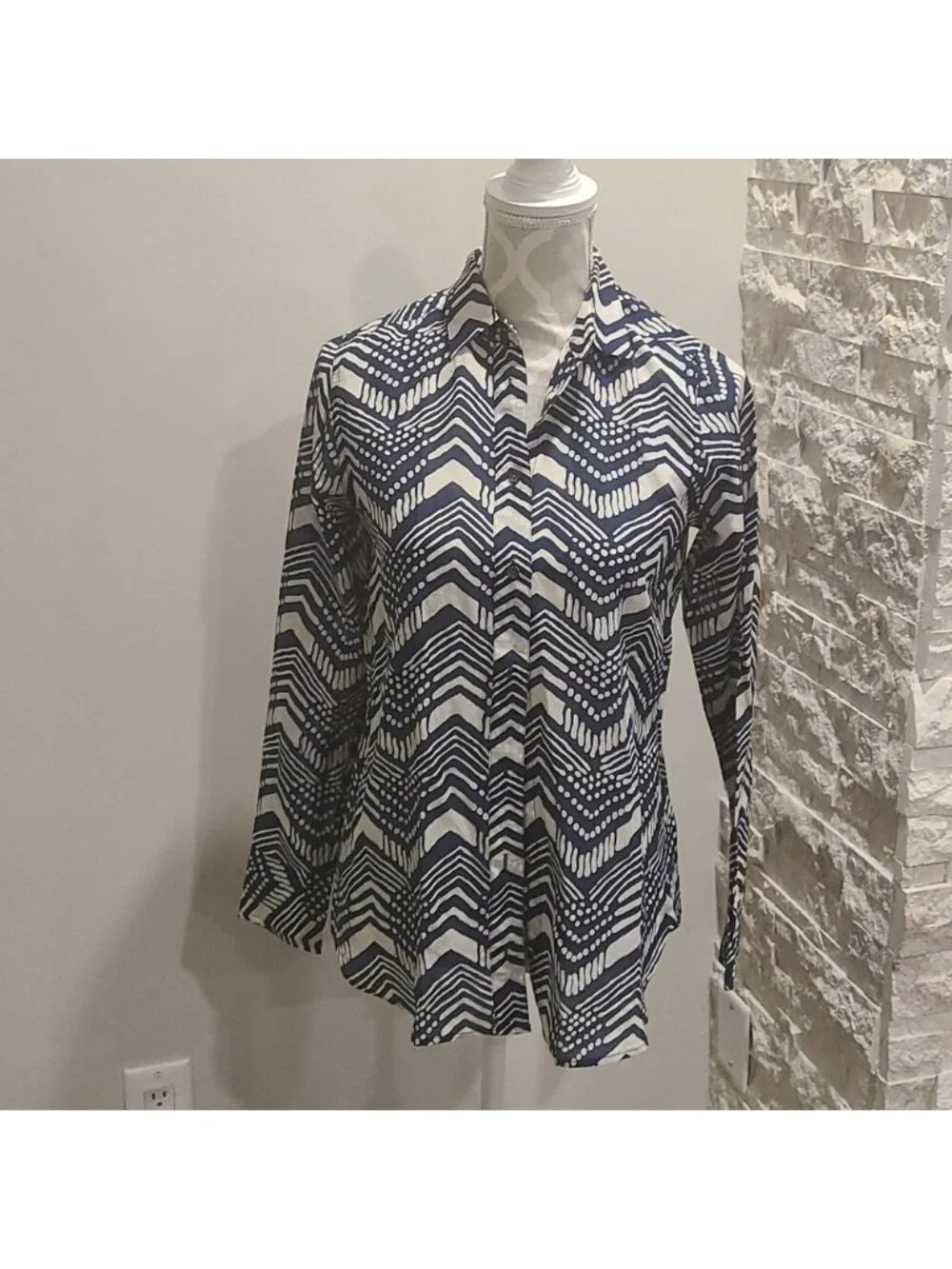 J Crew Boy pattern cotton and silk button up blouse blue & white